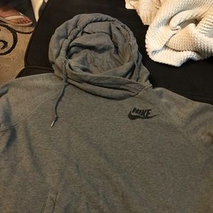 Nike slouchy hoodie